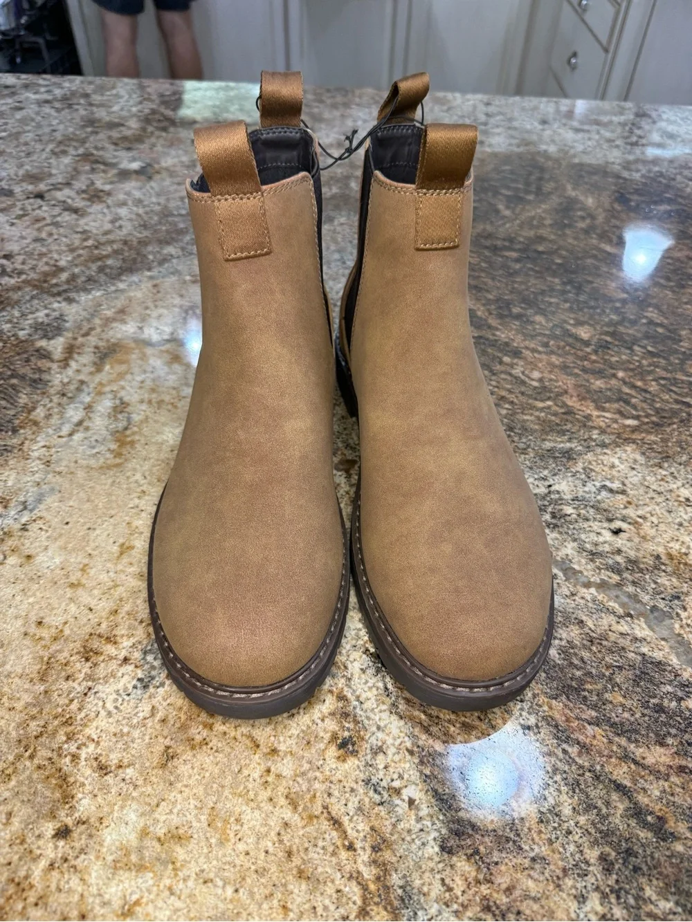 Men's Chelsea Pull-On Boots in Tan Suede-Look